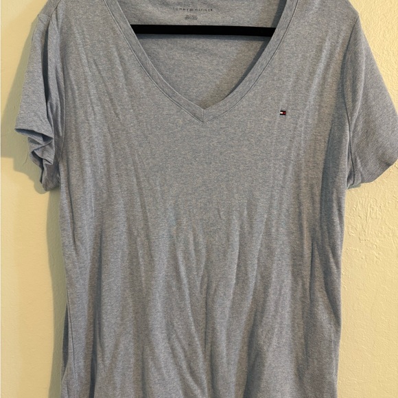 Tommy Hilfiger Women's Chambray V-Neck Tee - Picture 1 of 3
